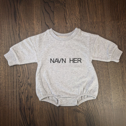 Broderi av navn - Genser (romper) til Baby