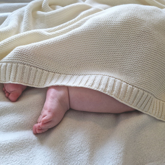 Personlig babyteppe med brodert navn – 100 % bomull - Natur Hvit
